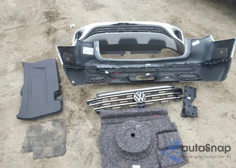 2024 Volkswagen Atlas 2.0T Sel from USA, damaged, VIN 1V2BR2CA6RC596210